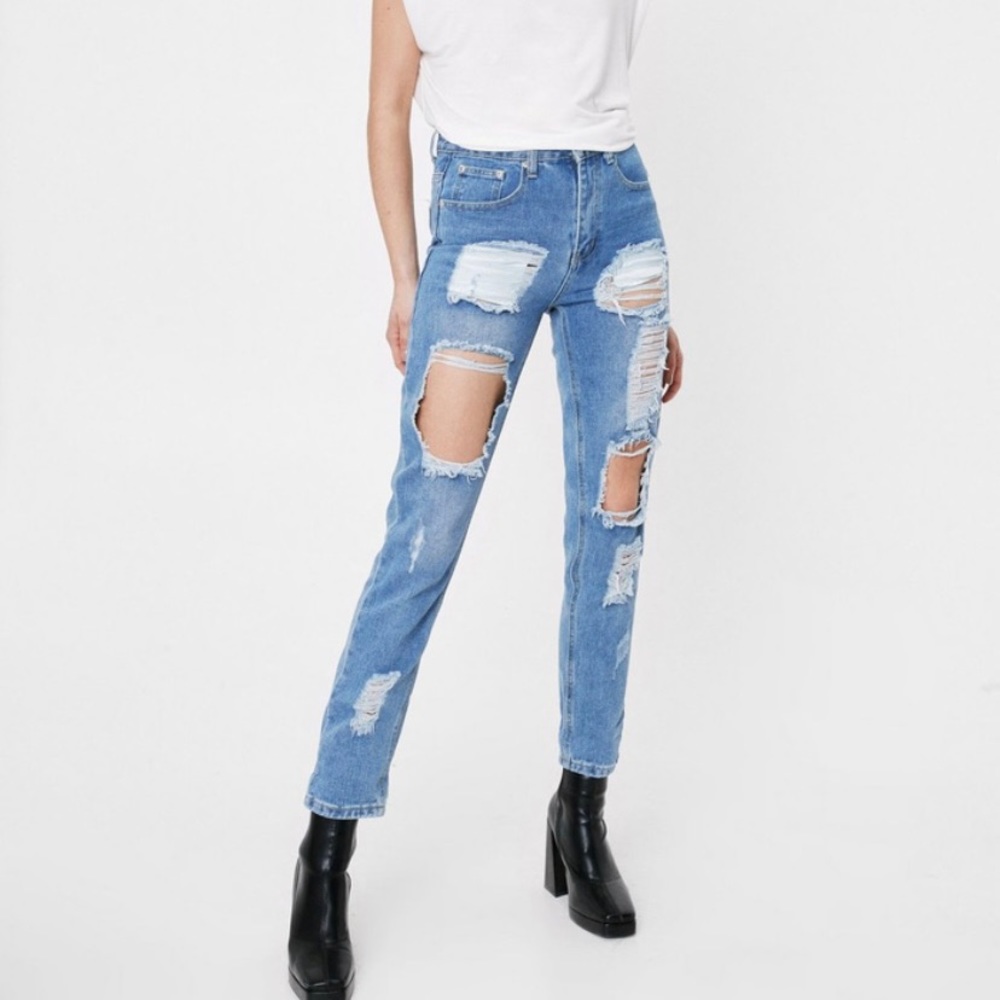 NWT Nasty Gal Distressed Mom Jeans